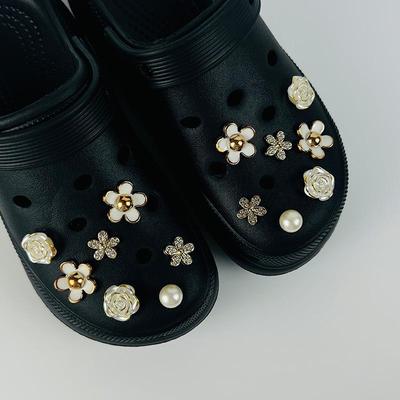 Set di 14 Pezzi Charms Moda per Scarpe Accessori Fibbia Scarpa con Foro Diamante Acqua Perla Rosa Decorazioni Scarpe Fai da Te Regalo Festa Donna Ragazze