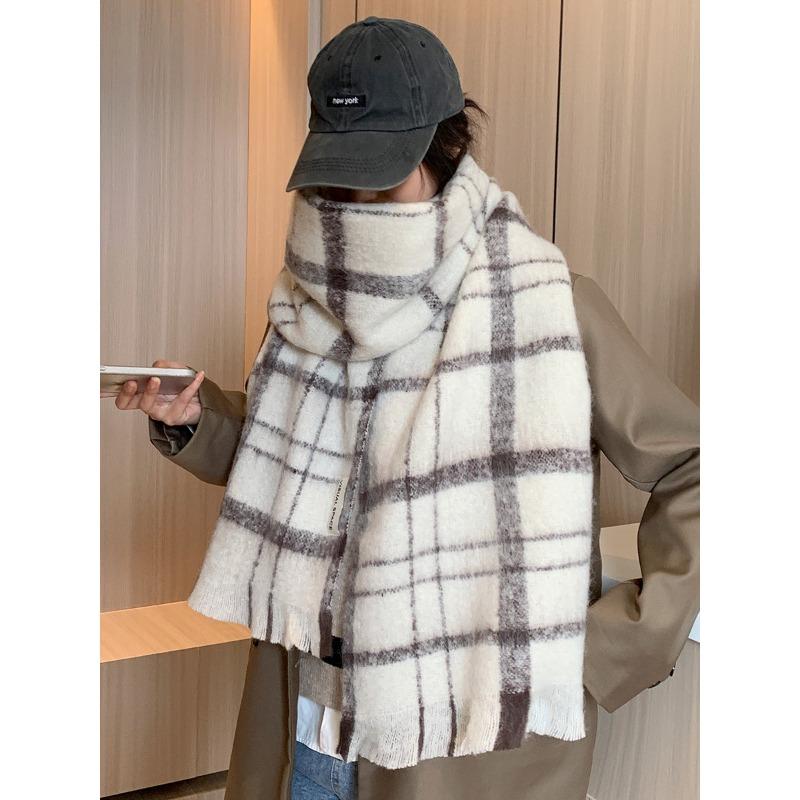 Winter New High-end Versatile Short Fringed Plaid Scarf Warm Thickened Shawl Student Couple