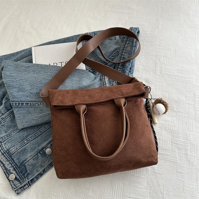 

Ретро портативная модная сумка большой вместимости женская сумка 2025 новая модная сумка-тоут для通勤, повседневная портативная сумка-мессенджер Without pendant