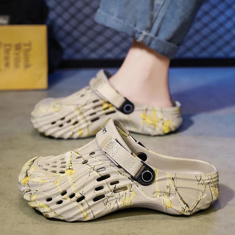 Mode Neue Herren Clogs Hausschuhe Sandale Herren Gartenschuhe Flache Camouflage Sandalen Herren Sneaker Outdoor Flip Flops Haus Clogs