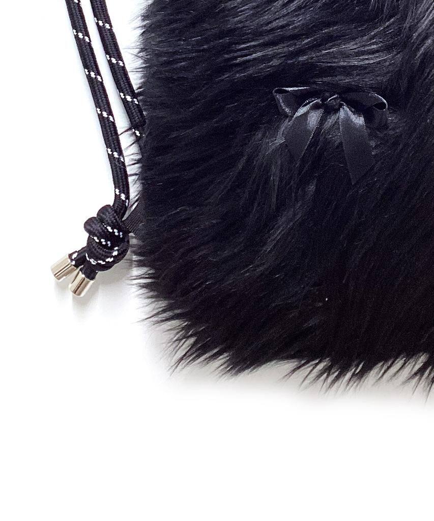 Other-Worldly Ribbon Gym Sack [Black Fur]
