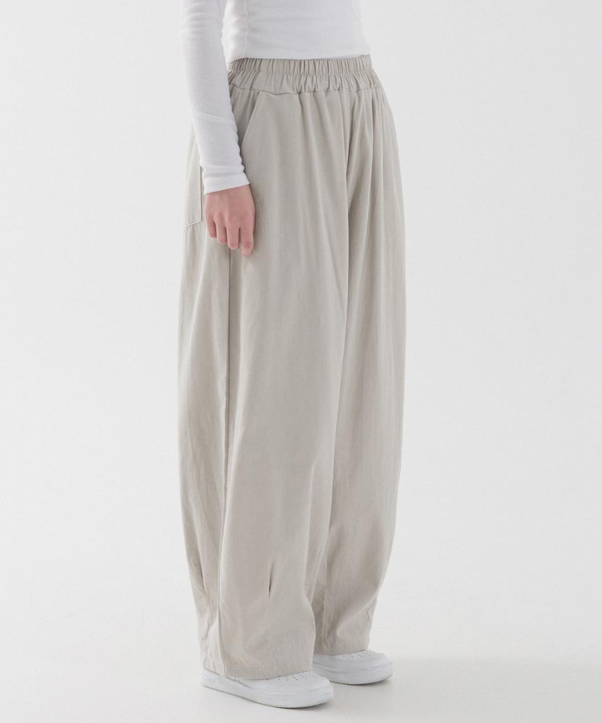 PIANER Washed Cotton Balloon Pants (Light Beige)