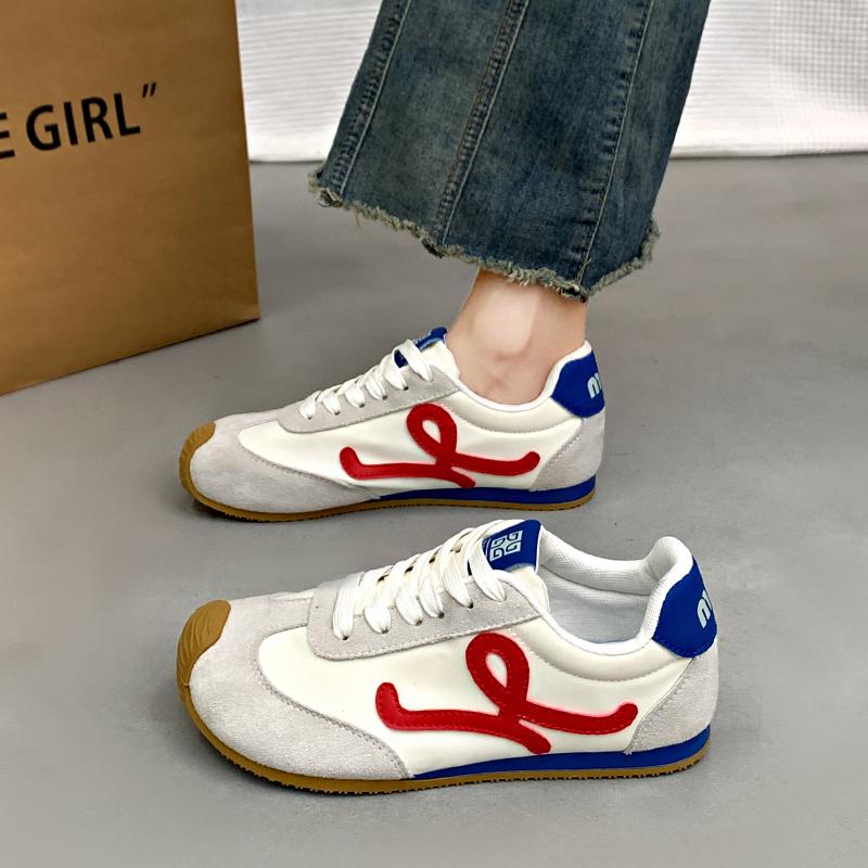 CRLAYDK Classic Women's Sneakers Casual Trendy Skateboard Walking Leather Trainer Shoes Ladies Sports Running Lace Up Tennis