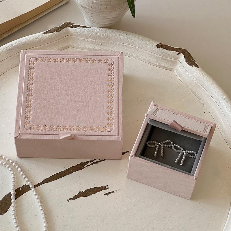 Flip Jewelry Box For Necklace Ring Earrings Storage Thicken Cardboard Brushed Ins High-End Light Luxury Jewelry Packaging Case