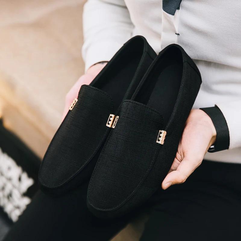 

Брендовые кроссовки, повседневная обувь для мужчин, новинка 2024 года, мужская обувь, мягкая подошва, дышащая, легкая, ленивая обувь, британская модная повседневная обувь 46 чёрный