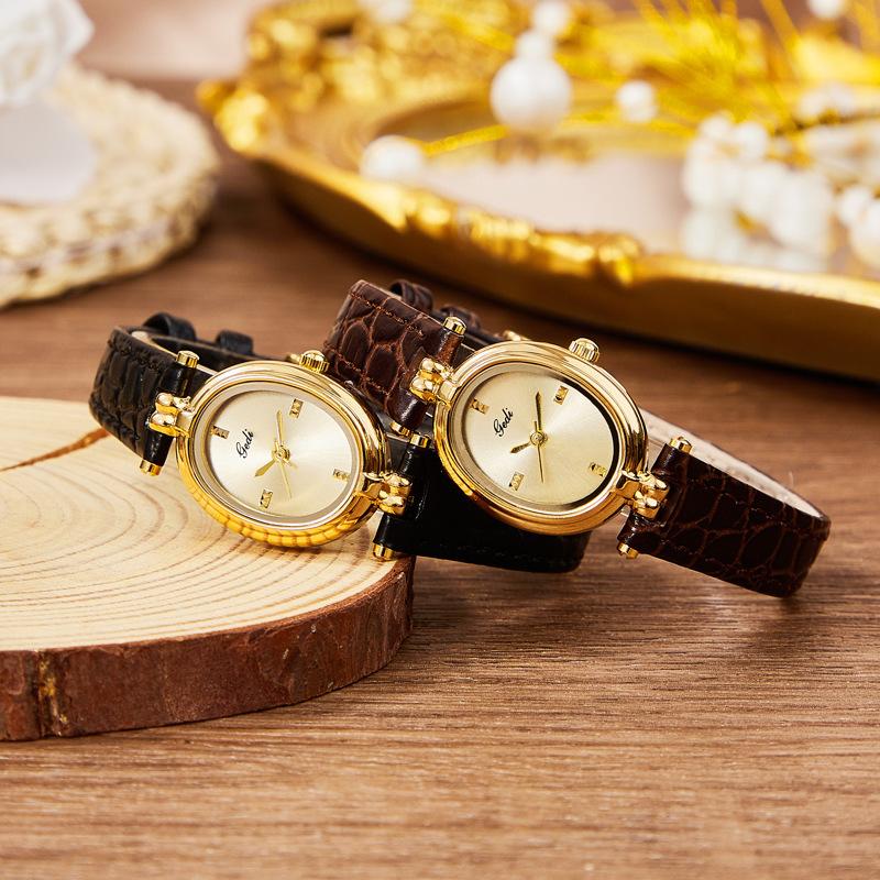 Mittelalterlicher Gürtel Damenarmbanduhr Nische Retro High-End Uhr Leichter Luxus Einfache Quarzuhr