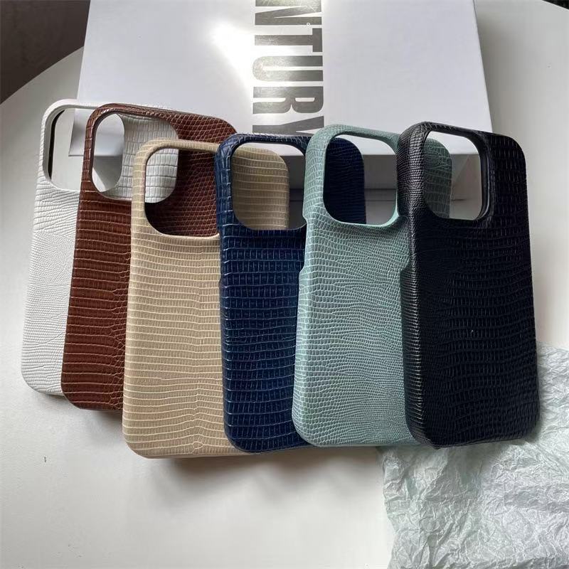Luxury Lizard Pattern Leather Shockproof Phone Case for 16 Pro Max Includes Camera Protector Cover