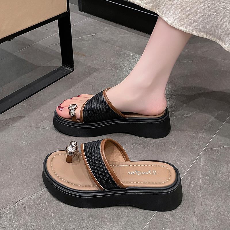 Set of toe slippers women's fashion open-toe sandals outer wear fashion 2025 summer new casual one-word thick-bottomed cool slippers