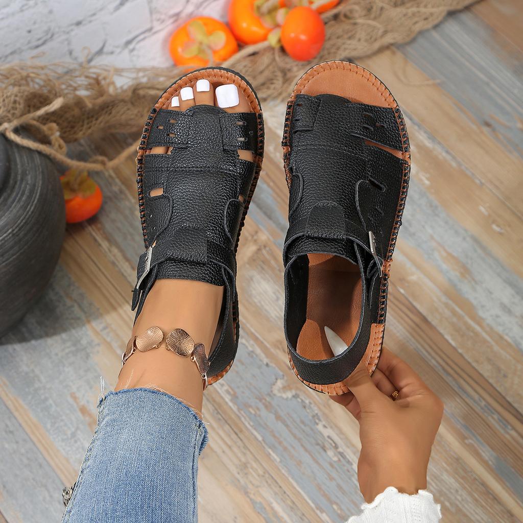 Fashion New fashionable belt-buckle flat-bottomed hollowed-out sandals and retro solid-color beach flip-flops