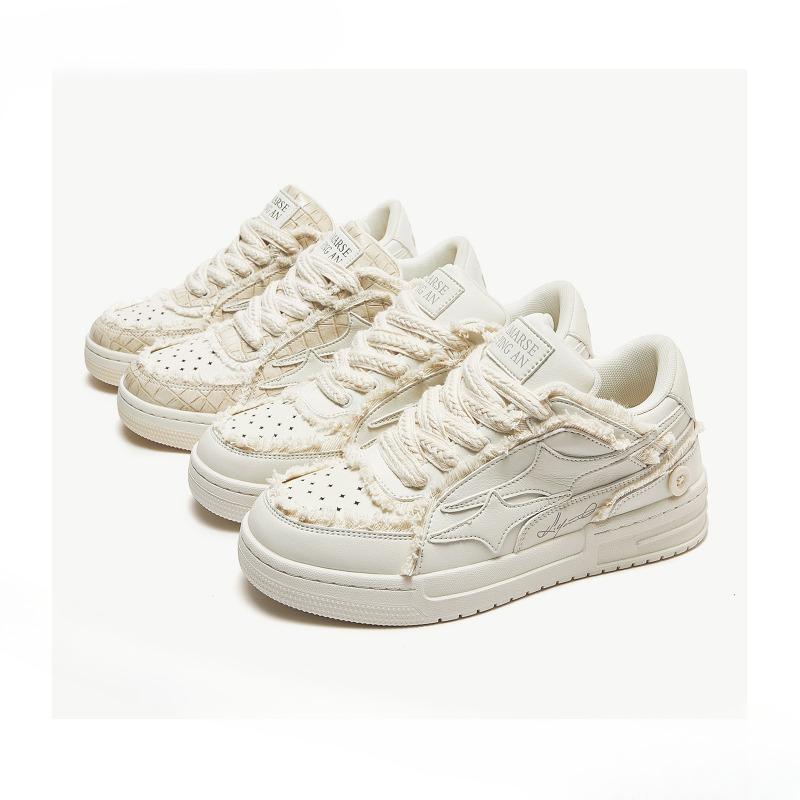 Casual Shoes Breathable Sneakers and Couple Shoes