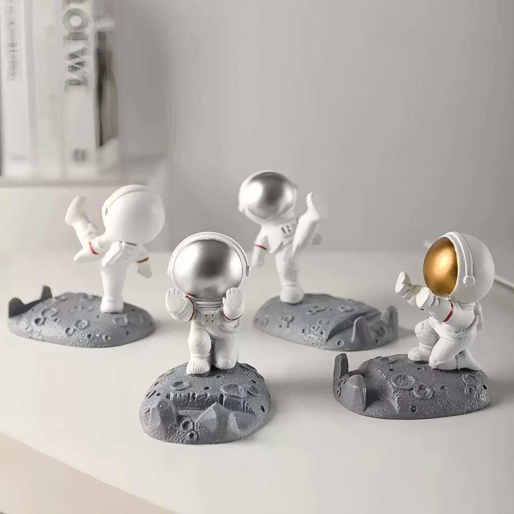 Spaceman Astronaut Phone Holder Figurine - Creative DIY Desktop Decoration and Gift