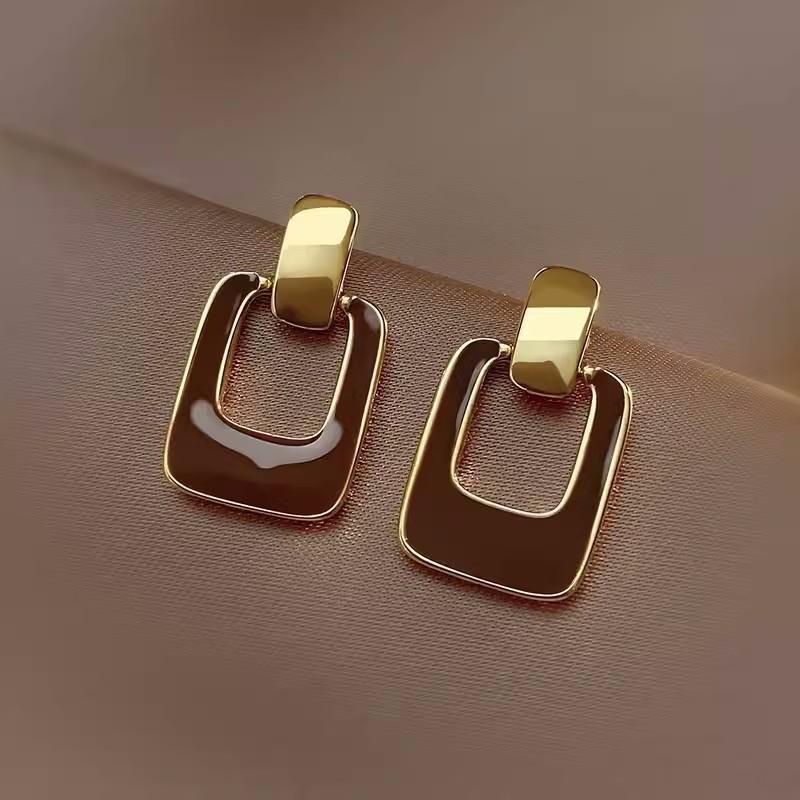 Trendy Alloy Earrings Pack With Vintage And Polka Dot Elements For Women