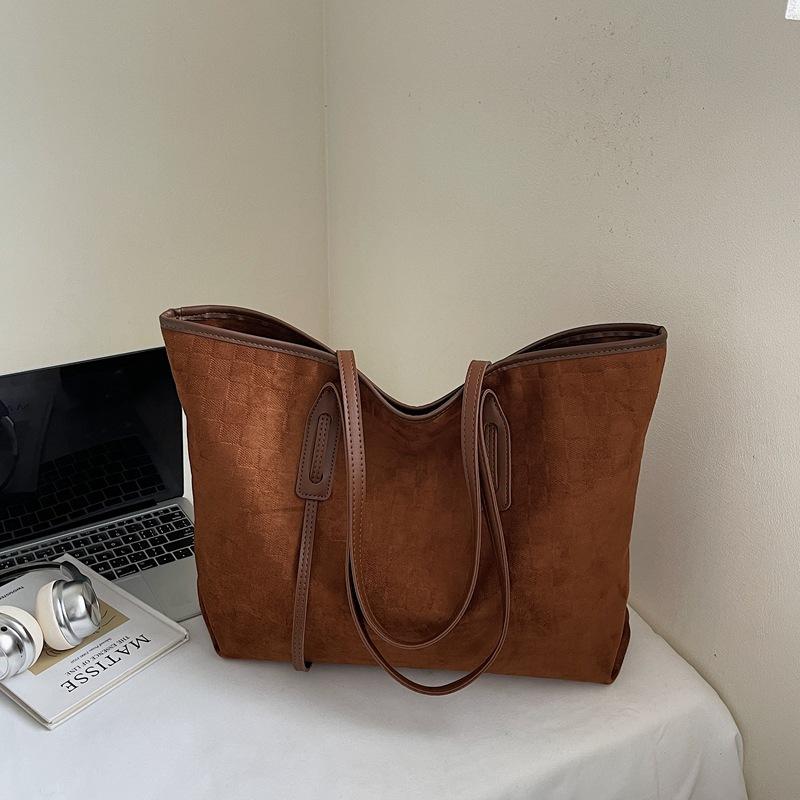 Tote Bag Women's Large Capacity 2025 New Autumn and Winter Versatile Matte Retro Shoulder Bag Suede Work Commuter Bag