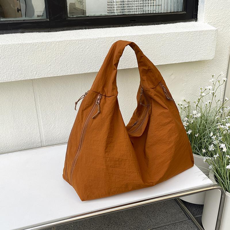 Summer New Foreign Style Texture Simple Large-capacity Bag 2025 Fashion Trend Personalized Women's Shoulder Tote Bag
