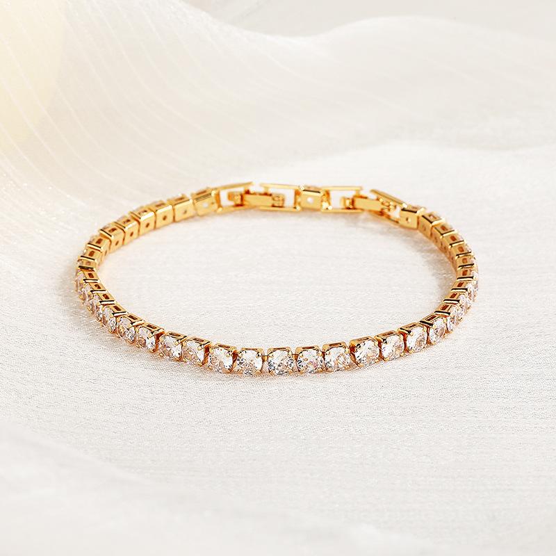 Fashionable ins style zircon bracelet is simple and suitable for daily wear