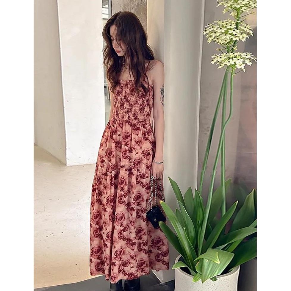 French vintage floral dress for women, summer 2026 new design style, niche petite slip long dress