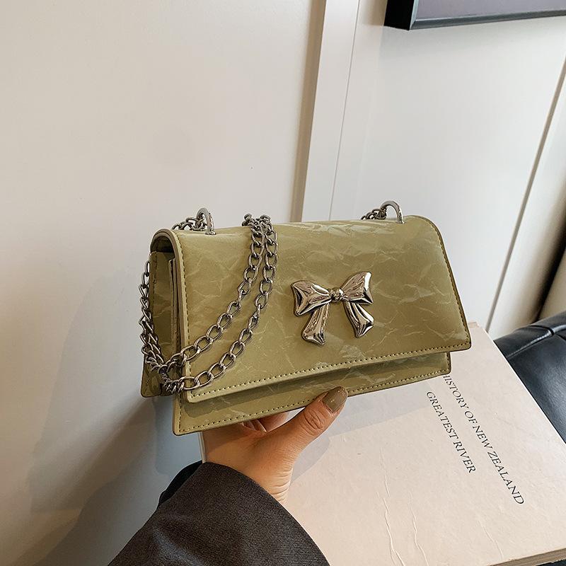 

Leisure trend chain shoulder bag leisure commuter bag 2024 new spring new fashion trend small square bag women зелений