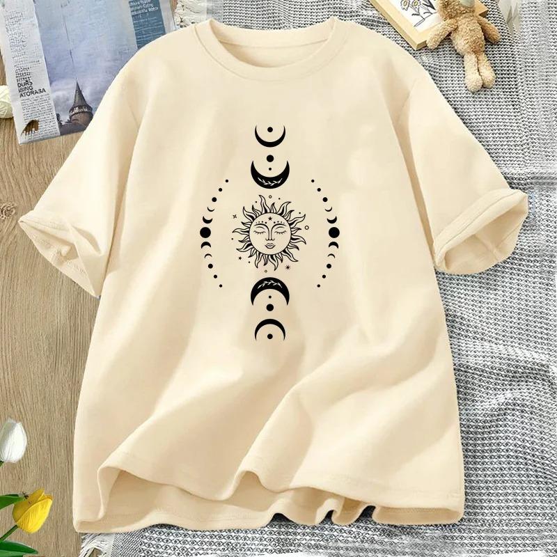 Sun and Moon Pritned T Shirt Celestial Boho Mystical Tshirt Magic Moon Short Sleeve Tshirt Women Harajuku Tee Streetwear