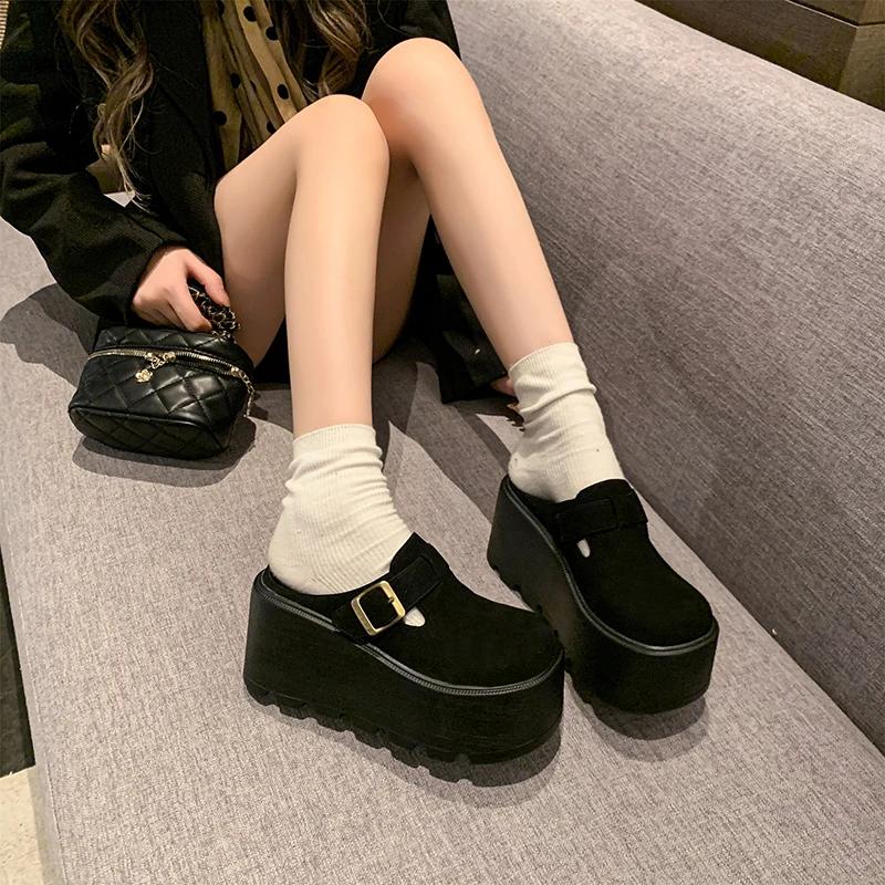 Fashion 2025 New 9cmThick Platform Boots Designer Slipper Casual Flats Slide Female Walking Fashion Loafers Winter Ankle Boots Women