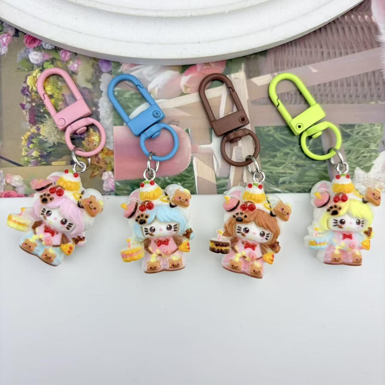 Cartoon Yellow-Haired KT Girl Resin Keychain Pendant - Cute Gift for Students and Friends