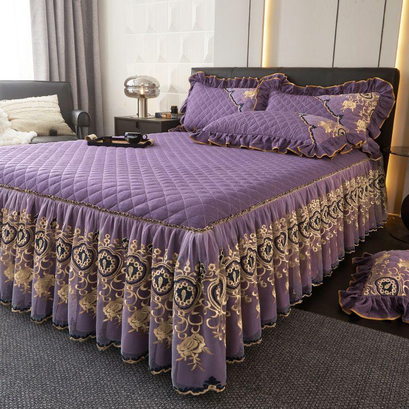 3pcs Set Autumn/Winter Thickened Faux Crystal Velvet Quilted Heart Patchwork + Raised Lace Layer with Straps: 1pc Bed Skirt + 2pcs Pillowcases