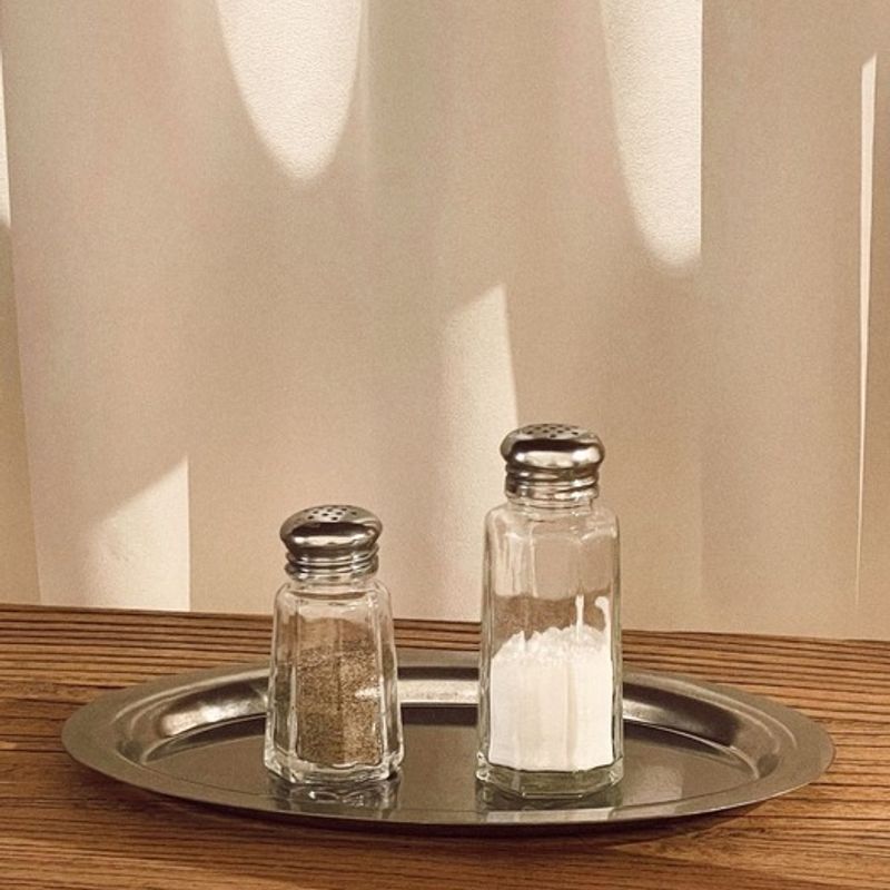 VILLAR THE LABEL KLASSISKA SALT- OCH PEPPARSTRÖARE 2 storlekar