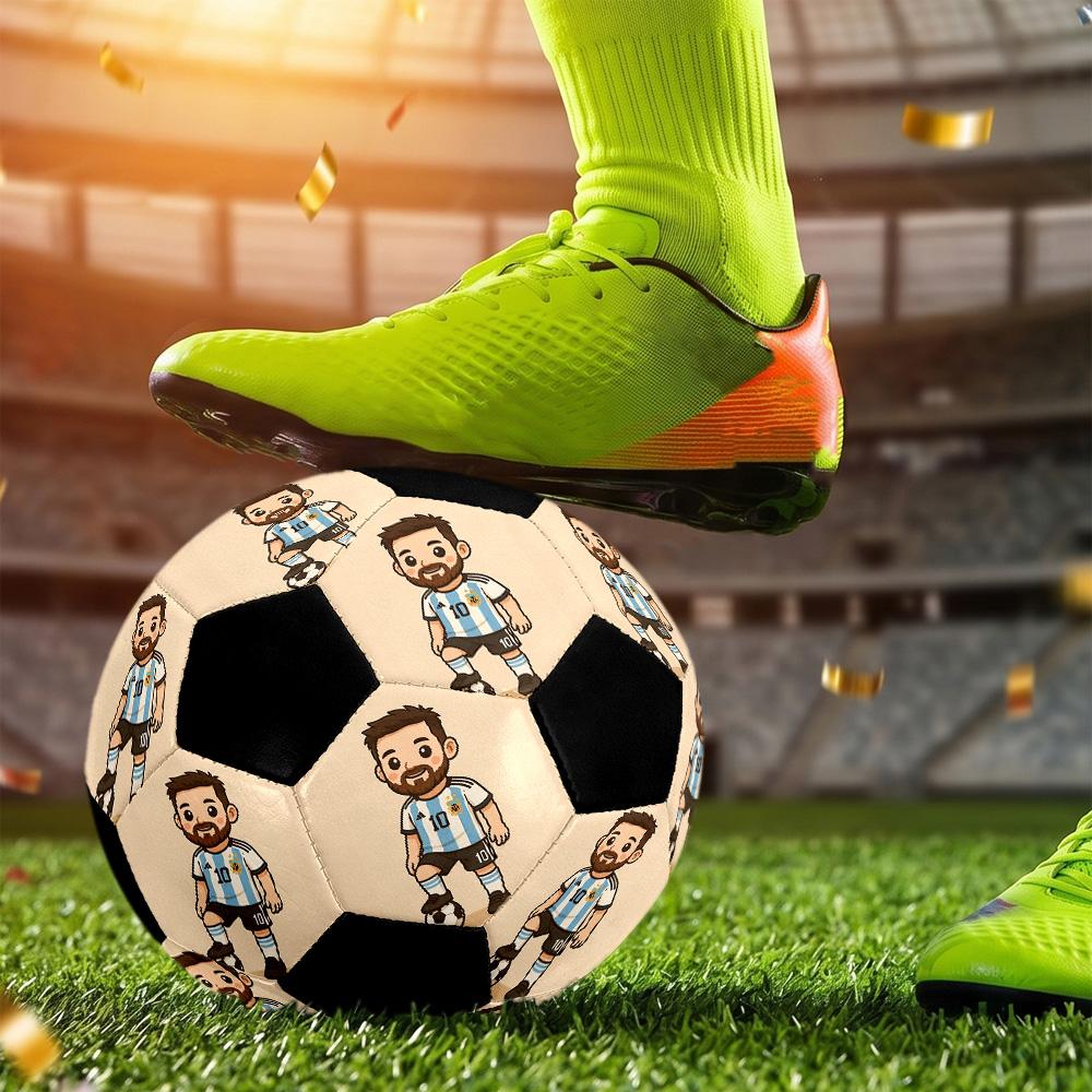 Personalizza la tua immagine di un pallone da calcio taglia 5, cucito a macchina, rendendolo il regalo commemorativo perfetto per gli appassionati di calcio.