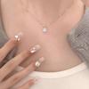 Solitär-Halskette aus Sterlingsilber mit Zirkonia: Sechszackige Light Luxury Schlüsselbein-Kette, High-End Nischen-Design.