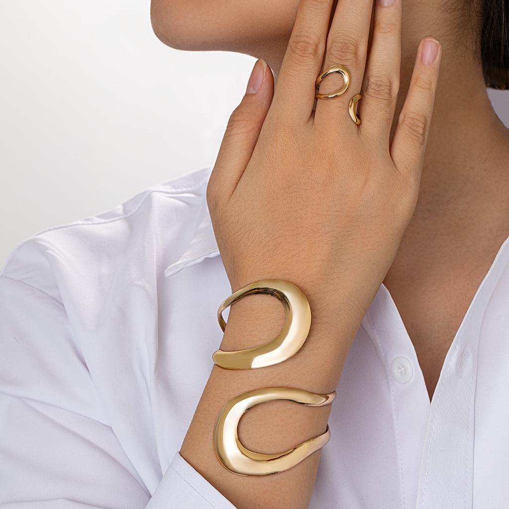 2-piece Geometric Spiral Line Hollow Alloy Women's Bracelet with Open Ring, Versatile Women's Jewelry Set with Temperament