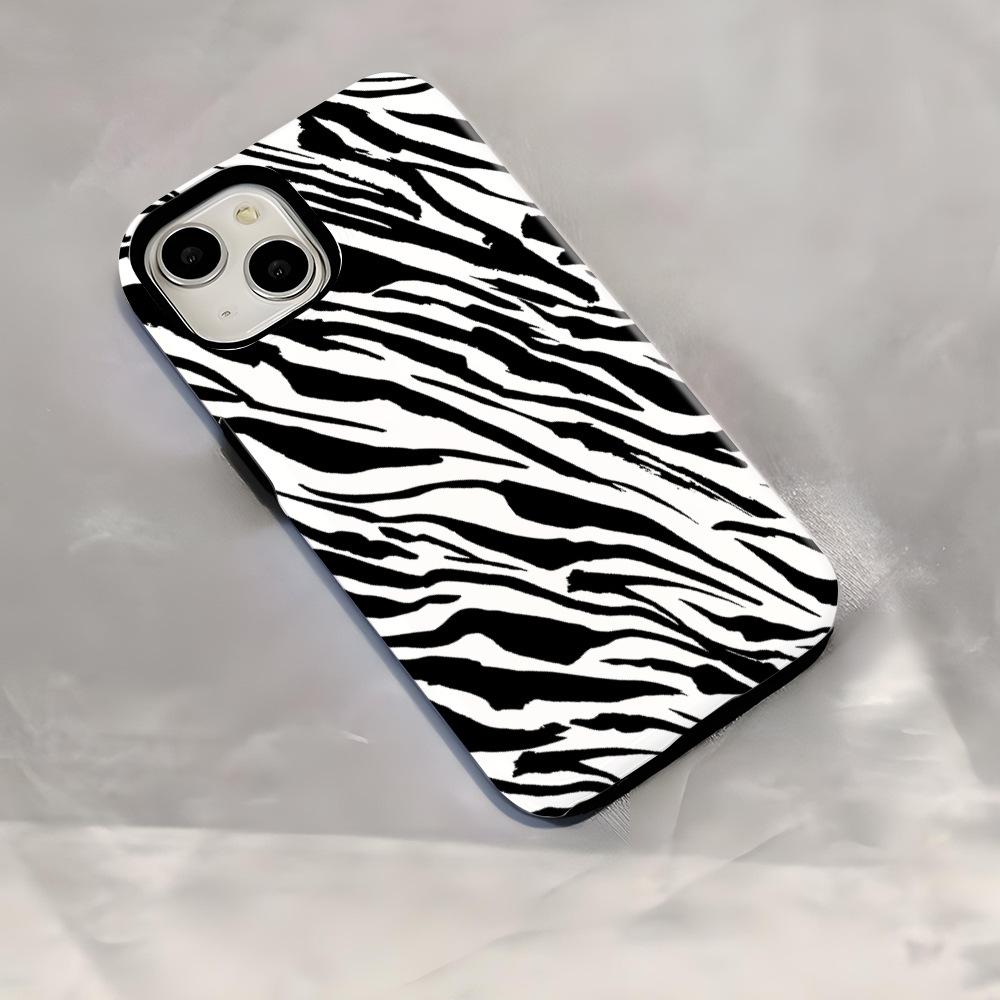 Classic Black and White Zebra Pattern Mobile Phone Case Apple 16promax Anti-drop Matte Two-in-one Film Case iPhone17