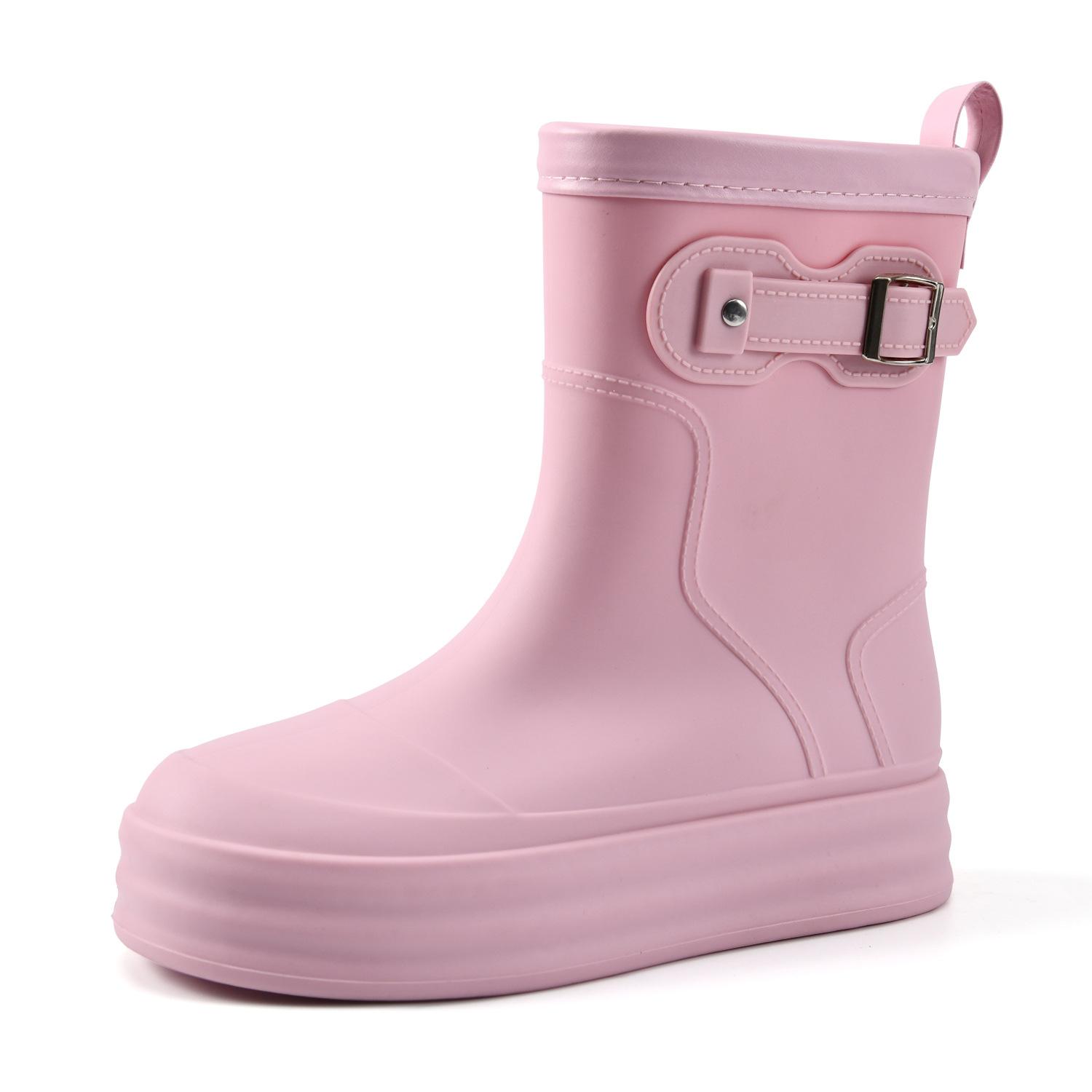 

Rain shoes women s platform-soled fashion short big-headed boots can be worn outdoors in all seasons. Non-slip and waterproof rain boots 36-37 рожевий