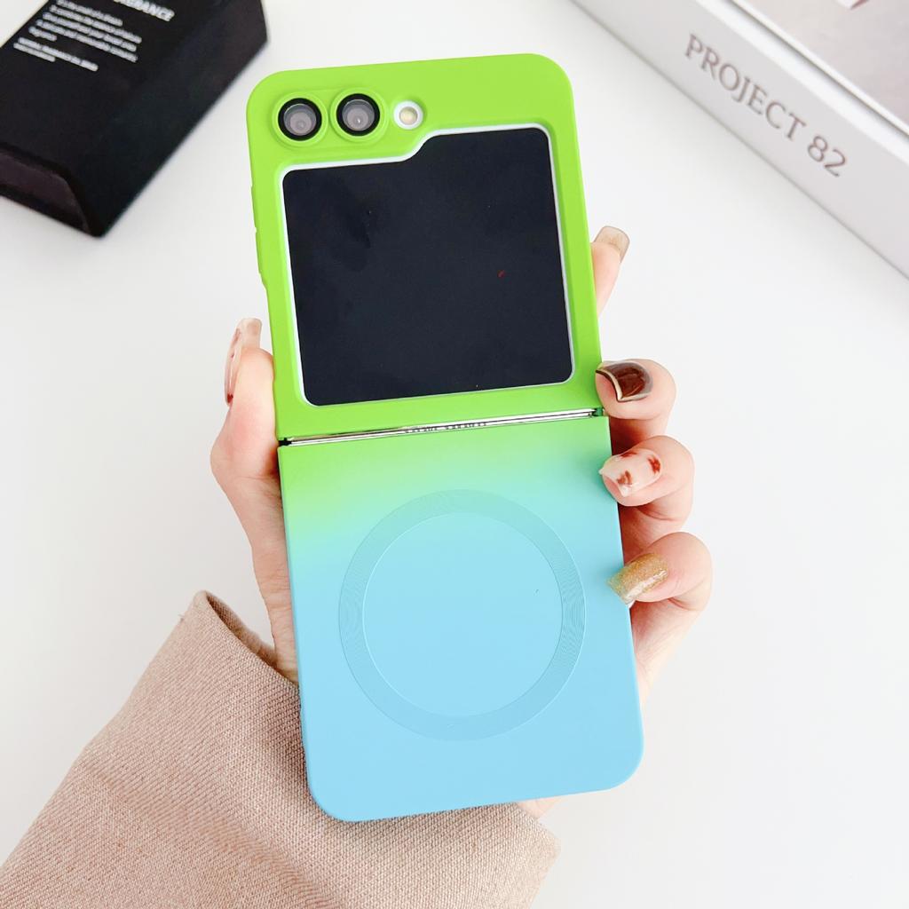 Applicable to Samsung zflip6 folding screen mobile phone case gradual change two-color zflip5 magnetic suction zflip4/3 all-inclusive soft case