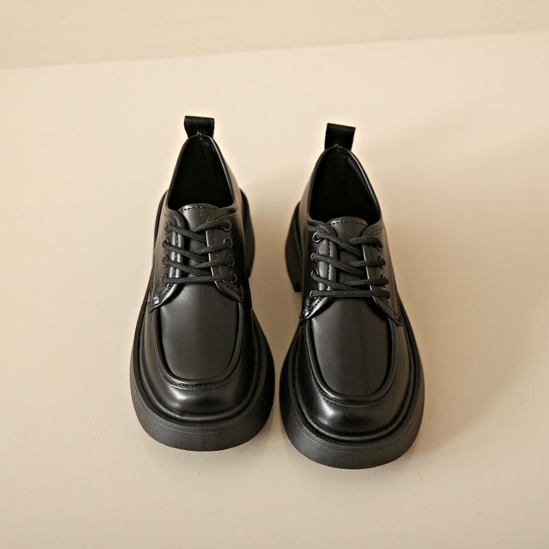 

С юбками, маленькие кожаные туфли, женские 2025 весна и осень новый ретро стиль, студенческие универсальные на шнуровке, на толстой подошве увеличивающие рост одинарные 40 матовый черный