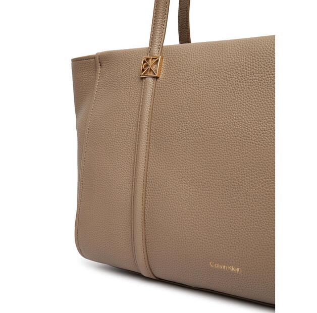 Calvin Klein Emblem Hw Pebble Tote Bag