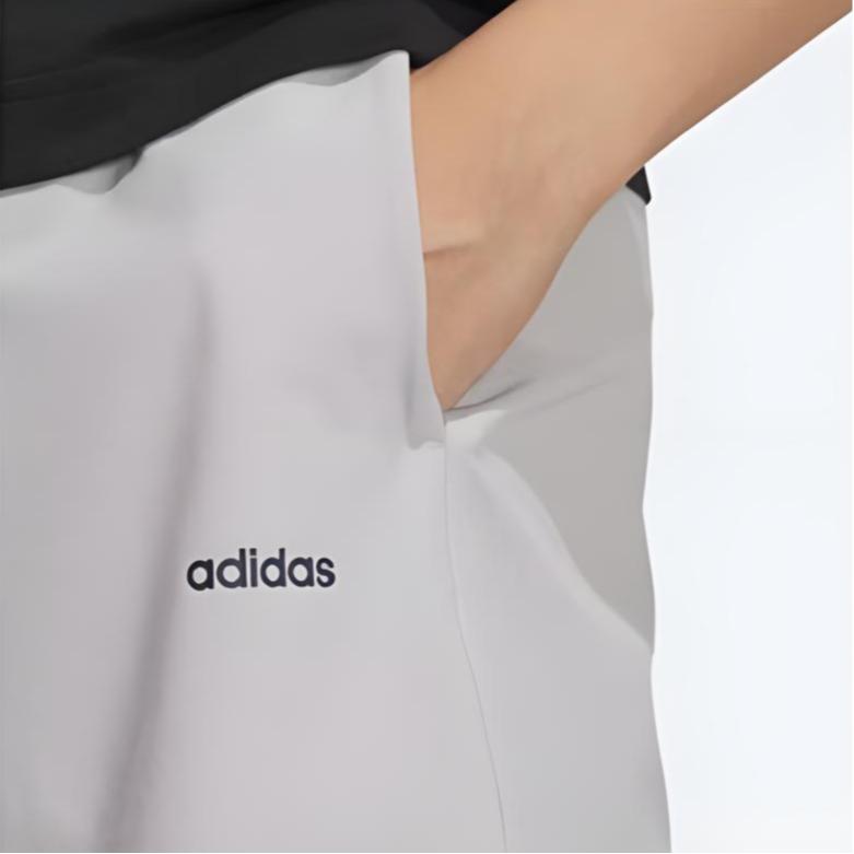 Adidas Sports Lifestyle Series Comfortable Minimalist Casual Shorts Women Shorts Light-Gray JP2081