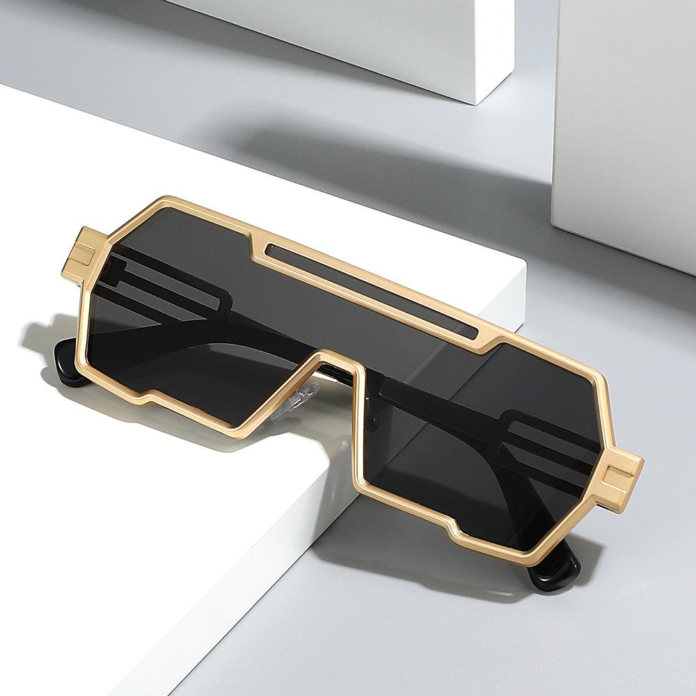 Retro Steampunk Irregular Sunglasses: Unisex 2024 Fashion Trend