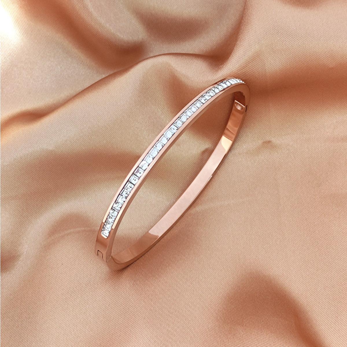 

Браслет из титановой стали для девочек старшего возраста, полное чувство звезд, не теряющее цвет, нежный и щедрый браслет в стиле Ins