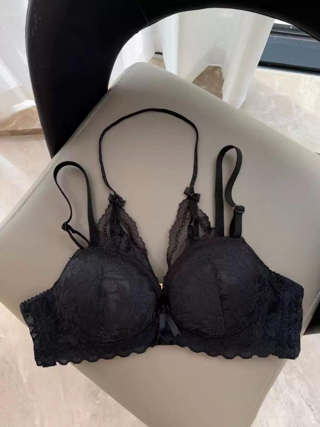Desire beauty deep V small breasts gather magic show big pure desire white show big lace sexy neck underwear bra 32-70AB чёрный