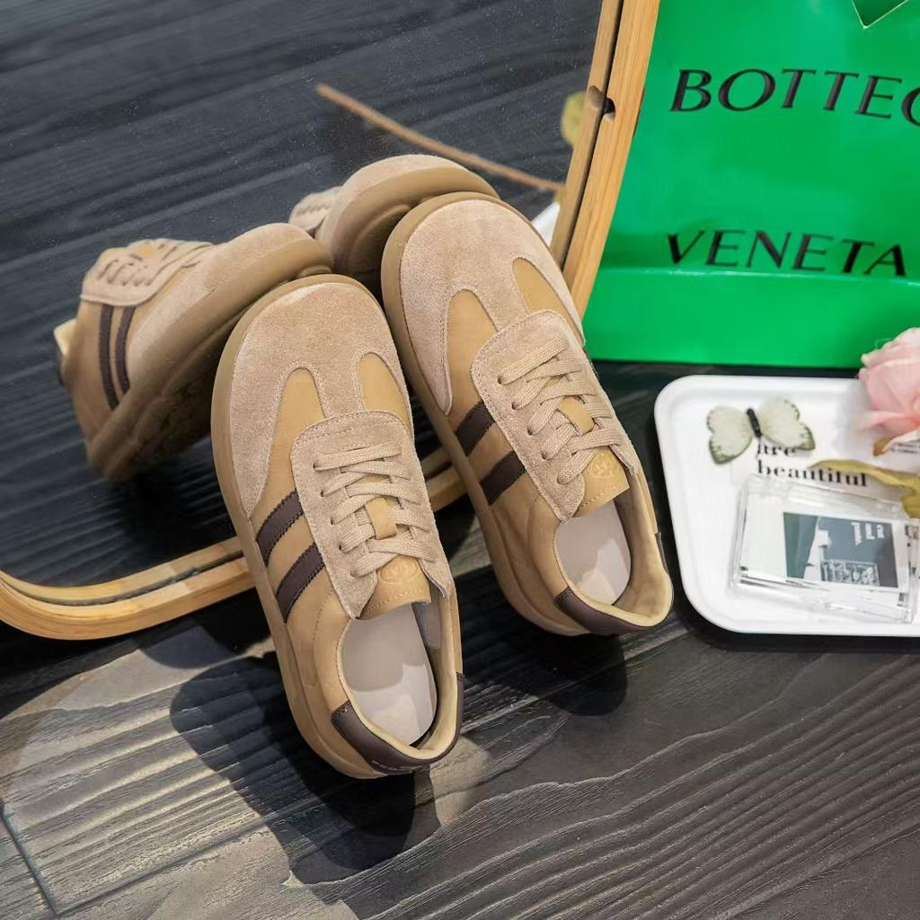 Leather little white shoes board shoes women's spring new retro versatile sports shoes women's soft-soled casual shoes