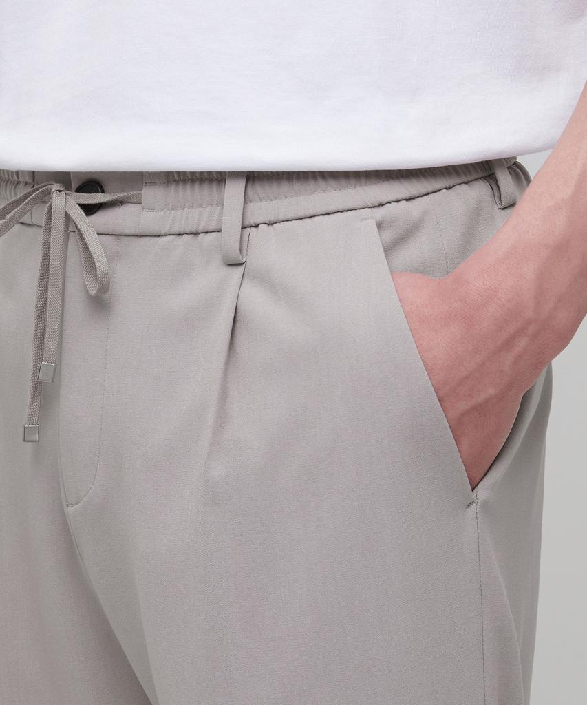 Musinsa Standard Lightweight Wide Drawstring Banded Crop Slacks [Light Beige]