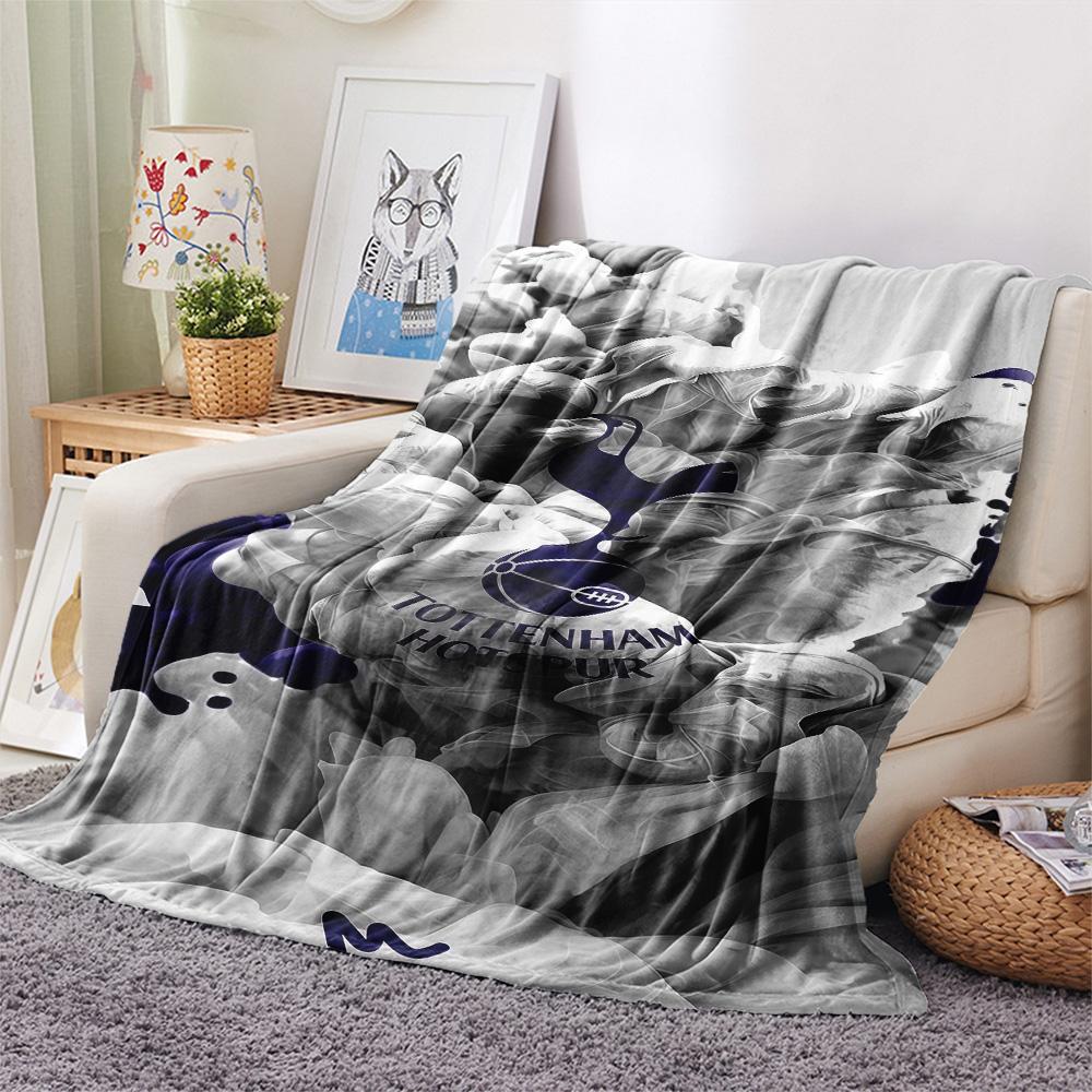 Spurs Logo Print FlAannel Blanket, High Quality Comfortable for All Seasons, Home Decor, Warmth and Comfort