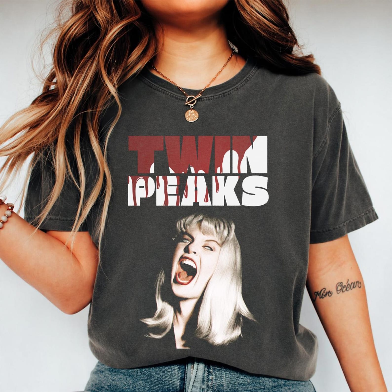 Laura Palmer Shirt - Twin Peaks Graphic T-Shirt: Movie Graphic Tee - Fire Walk With Me L