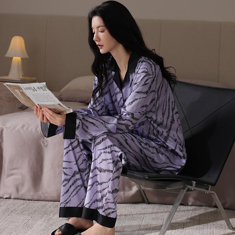 

Pajamas women s spring and summer ice silk long-sleeved loungewear spring and autumn thin high-end simulation silk purple suit M recommends 40-50kg