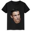 Elegante Camiseta Negra de Algodón Casual de Manga Corta con Retrato Realista de Cristiano Ronaldo y Gráfico de Fútbol