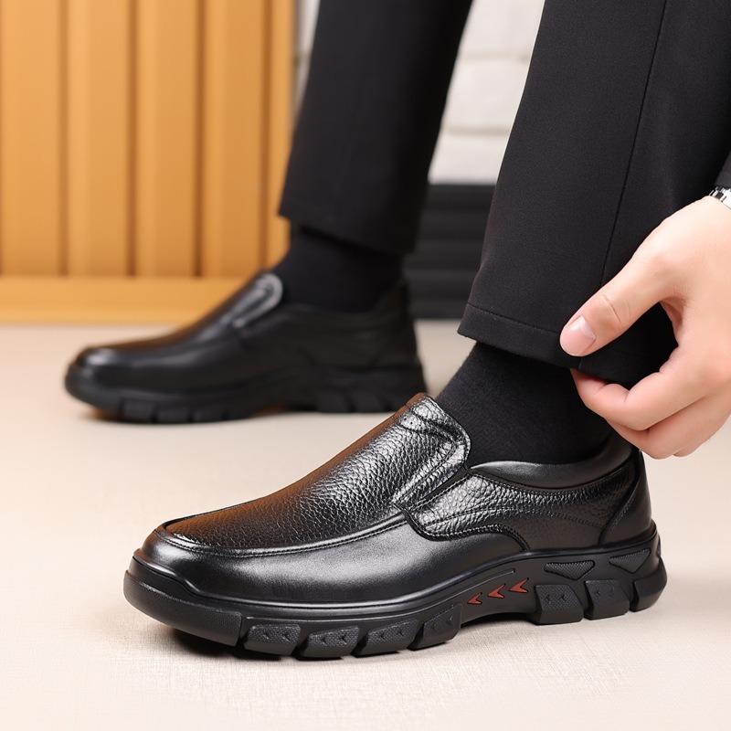 Business Leather Shoes Men's Spring New One-pedal Casual Men's Shoes Light, Breathable and Non-slip Medium and Old Dad Shoes