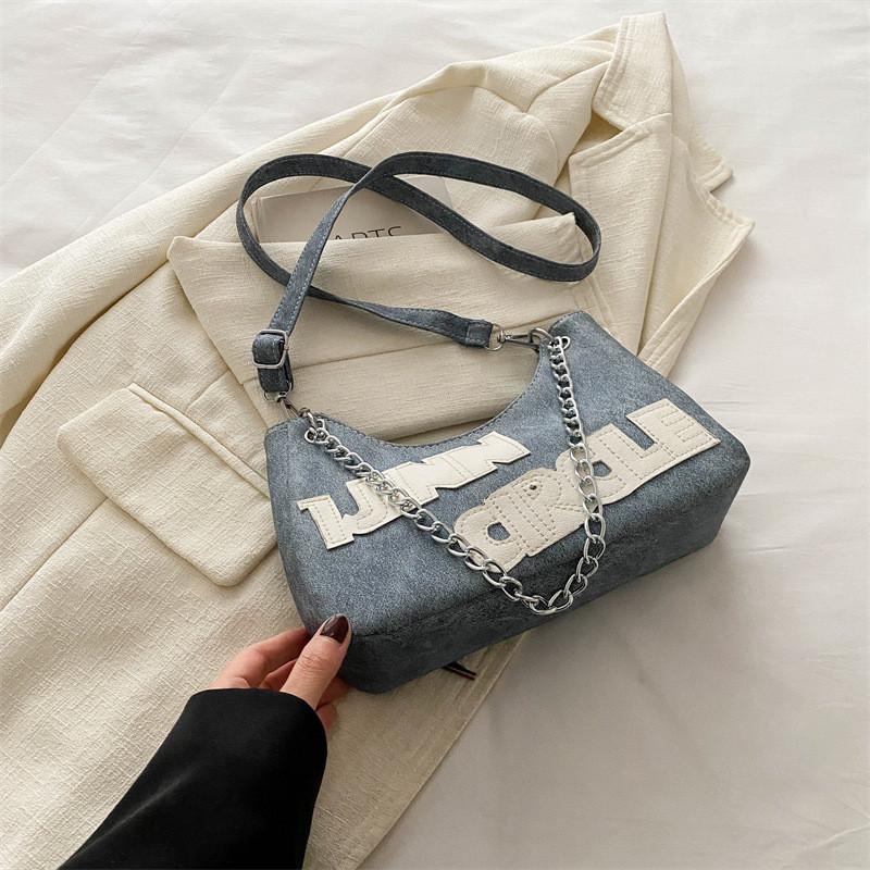 

Trendy Women s Pu Underarm Bag With Stylish Letters Perfect For Everyday Use And Casual Outfits синій