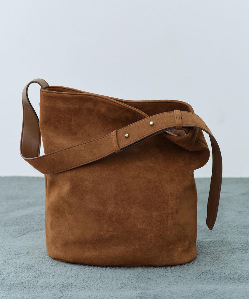 Ovhee Noah Suede Bucket Bag_Chestnut
