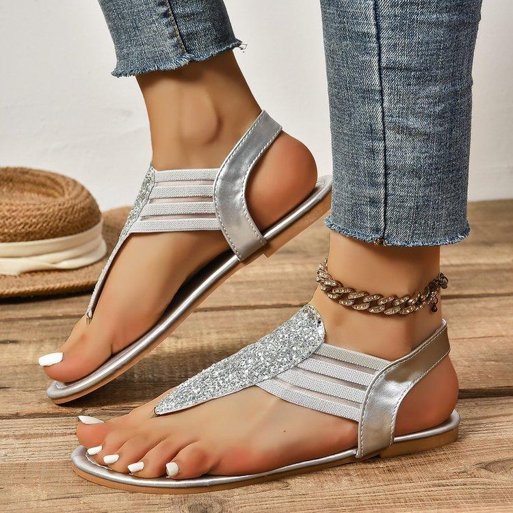 New Flat-bottomed Rhinestone Pinch Comfortable Versatile Beach Sandals Women's European, American and Large-size Women's Shoes