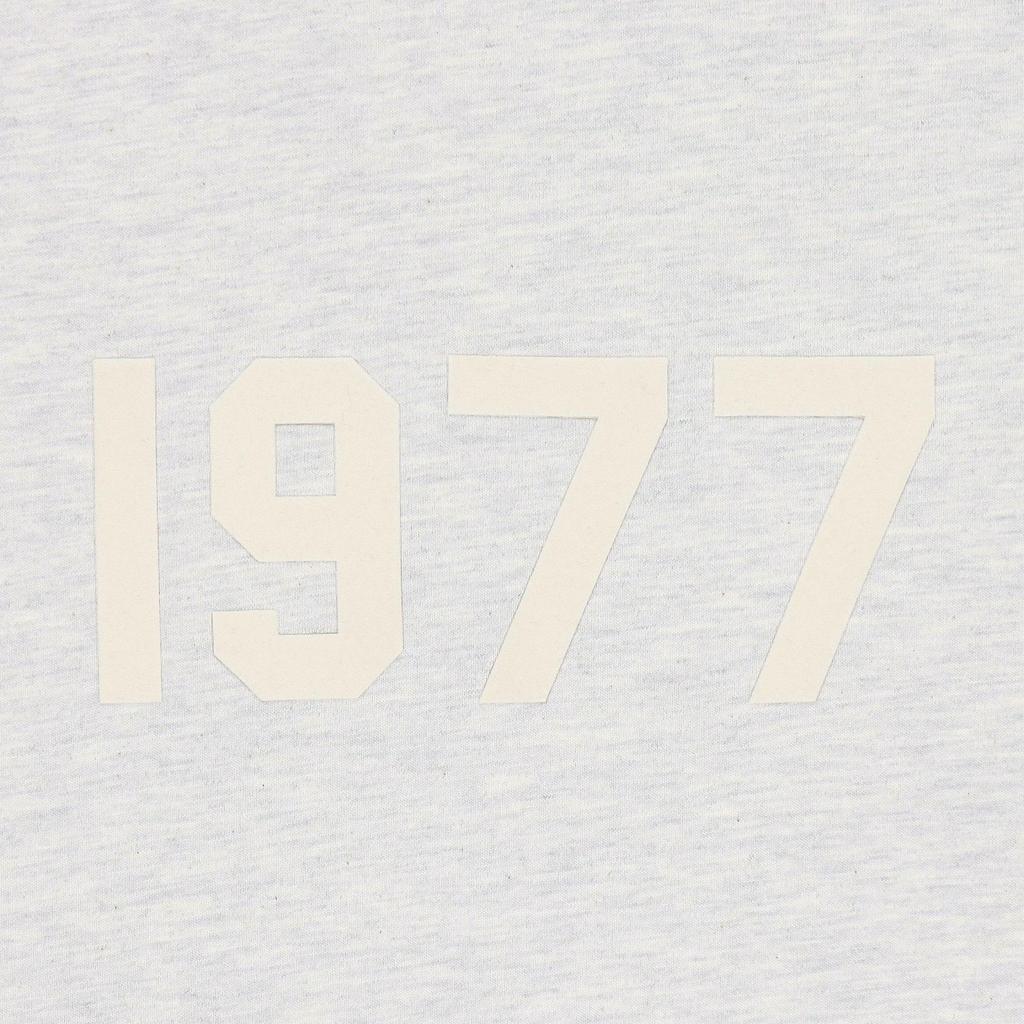Fear of God Essentials 1977 Collection SS22 Tee With Digital Flocking Print Unisex Tops Light-Oatmeal FOG-SS22-043