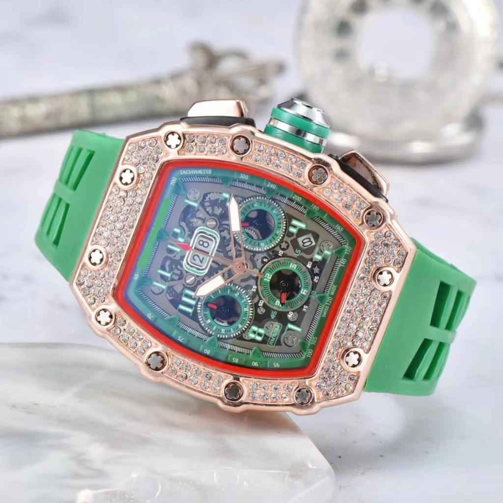 2020 European-American Diamond Skull Six-Hand Quartz Barrel Men's Watch